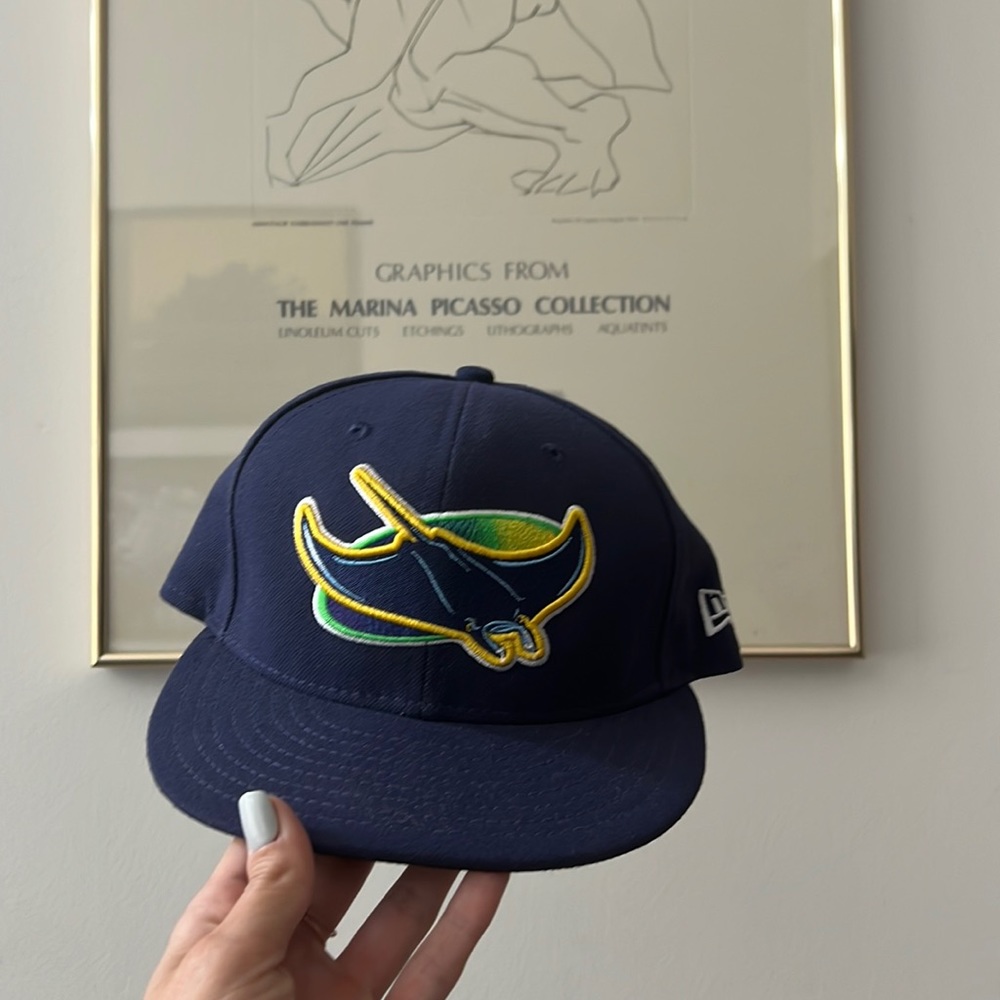 Mens ⚾️ MLB fitted Tampa Bay Rays hat size 7, nwot ✨